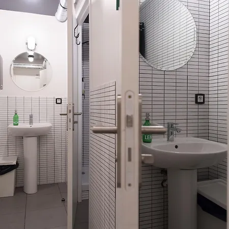 Хостел Ho36 Лион